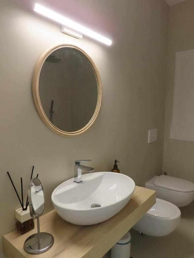 Waterfront Balcony I Grani 1 Resort Style Suite Livorno Exterior foto