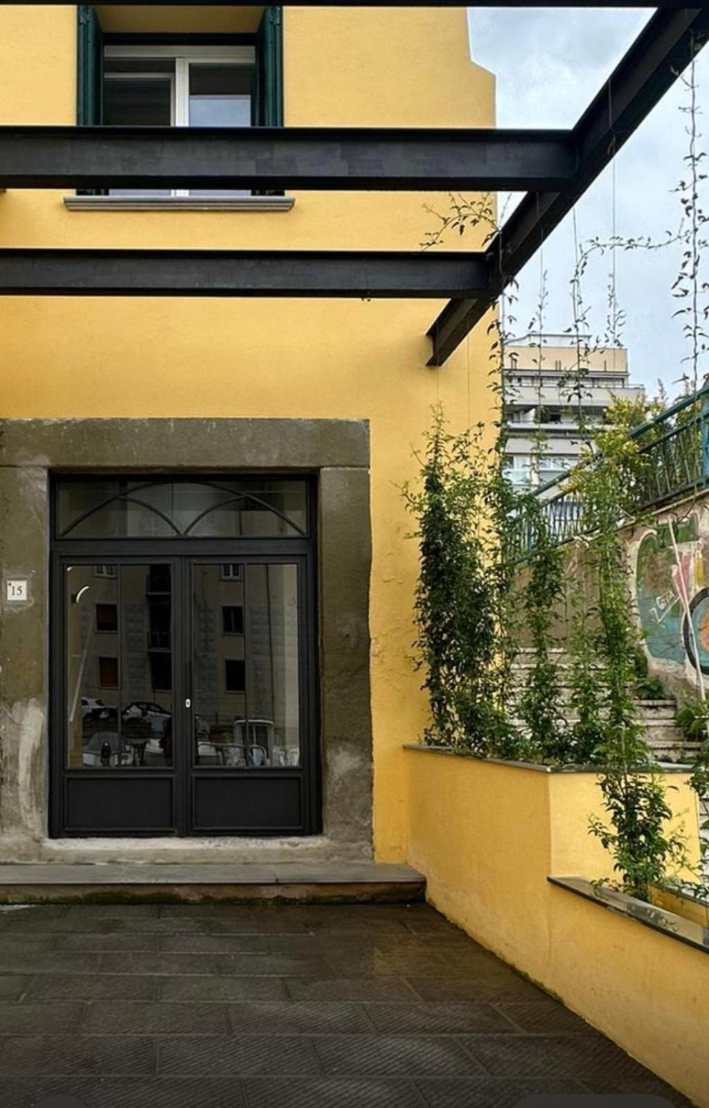 Waterfront Balcony I Grani 1 Resort Style Suite Livorno Exterior foto