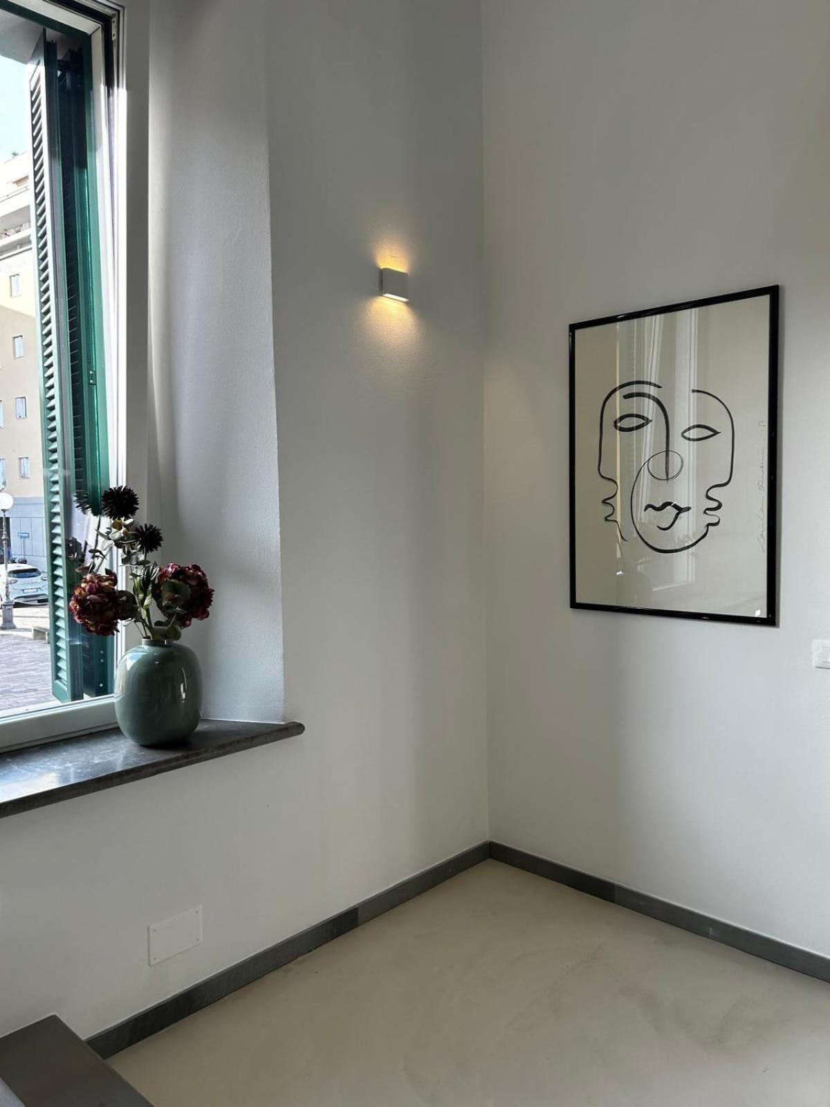 Waterfront Balcony I Grani 1 Resort Style Suite Livorno Exterior foto